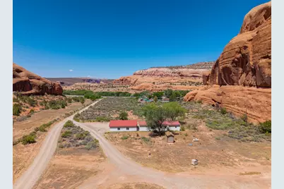 11021 S Highway 191 #UNIT C, Moab, UT 84532 - Photo 10