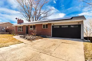 82 S Angela Wy, North Salt Lake, UT 84054 - Photo 2
