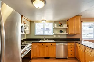 82 S Angela Wy, North Salt Lake, UT 84054 - Photo 14