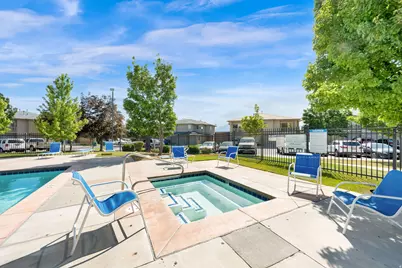 12801 S Timber Run W, Riverton, UT 84096 - Photo 24