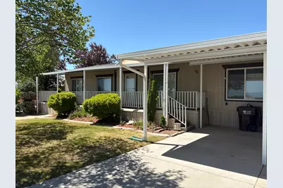 27 Lakeview Dr, Layton, UT 84041 - Photo 1