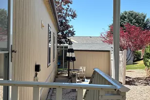 27 Lakeview Dr, Layton, UT 84041 - Photo 6