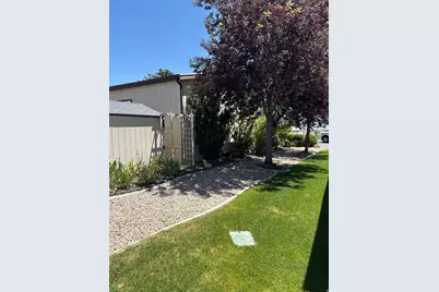 27 Lakeview Dr, Layton, UT 84041 - Photo 8