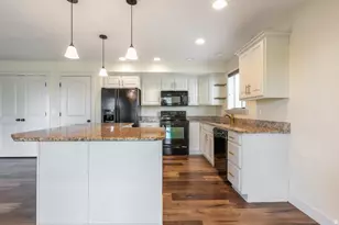 1635 N 1050 W, Harrisville, UT 84404 - Photo 10