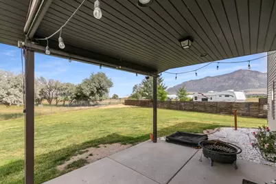 1635 N 1050 W, Harrisville, UT 84404 - Photo 22