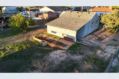 157 Berkley Ave, East Carbon, UT 84520 - Photo 8
