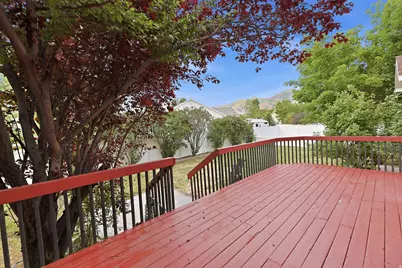 107 E Pebble Beach Dr, Stansbury Park, UT 84074 - Photo 24
