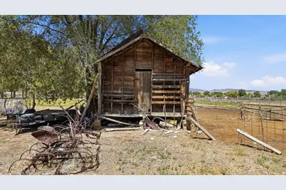 67 E 500 S, Gunnison, UT 84634 - Photo 2