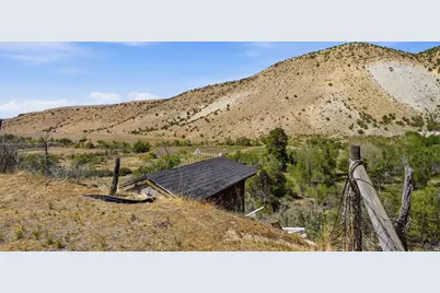 813 E Canyon Rd, Mayfield, UT 84643 - Photo 10