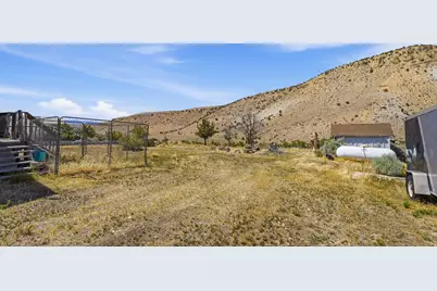 813 E Canyon Rd, Mayfield, UT 84643 - Photo 12
