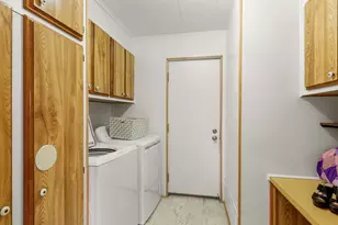 1526 N Dixie Downs Rd, Saint George, UT 84770 - Photo 12
