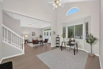 1364 E Old Maple Ct S, Murray, UT 84117 - Photo 4