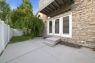 1364 E Old Maple Ct S, Murray, UT 84117 - Photo 32