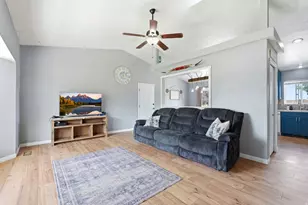 1261 E 25 S, Hyrum, UT 84319 - Photo 4