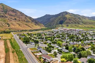1261 E 25 S, Hyrum, UT 84319 - Photo 40