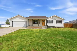1261 E 25 S, Hyrum, UT 84319 - Photo 44