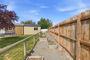 1261 E 25 S, Hyrum, UT 84319 - Photo 32