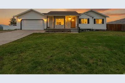 1261 E 25 S, Hyrum, UT 84319 - Photo 2