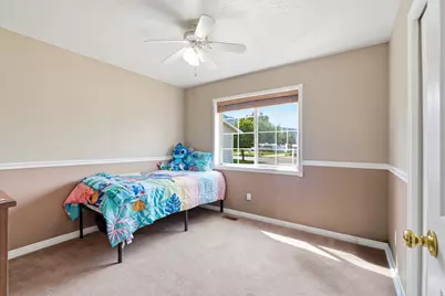 1261 E 25 S, Hyrum, UT 84319 - Photo 16