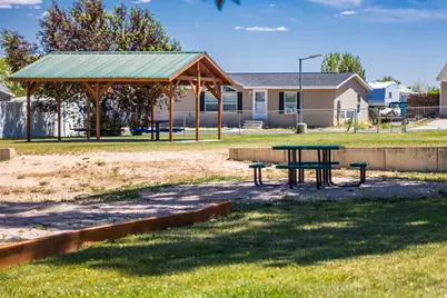 190 W 2100 S, Vernal, UT 84078 - Photo 22