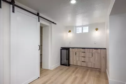 2327 E Bryan Ave, Salt Lake City, UT 84108 - Photo 16