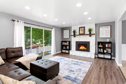 42 E Bonita Way, Centerville, UT 84014 - Photo 4