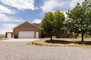 420 S Main St, Central Valley, UT 84754 - Photo 4