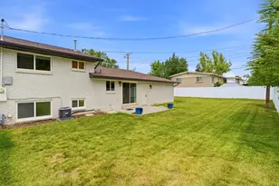 3883 S 2000 E, Millcreek, UT 84109 - Photo 32