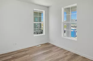 7624 S S Clipper Hill Rd W, West Jordan, UT 84081 - Photo 6