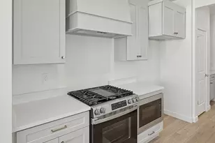 7624 S S Clipper Hill Rd W, West Jordan, UT 84081 - Photo 8