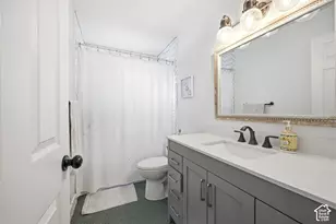103 W 2250 N, Layton, UT 84041 - Photo 10