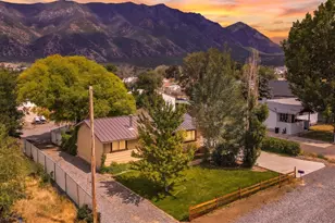 235 S Center St, Santaquin, UT 84655 - Photo 4