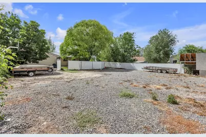 235 S Center St, Santaquin, UT 84655 - Photo 44