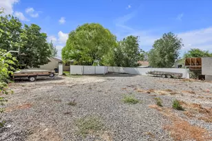 235 S Center St, Santaquin, UT 84655 - Photo 44