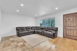 235 S Center St, Santaquin, UT 84655 - Photo 16