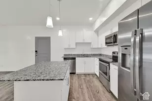 875 S Depot St, Clearfield, UT 84015 - Photo 4