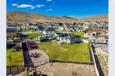9853 N Elkhorn Rd, Eagle Mountain, UT 84005 - Photo 52