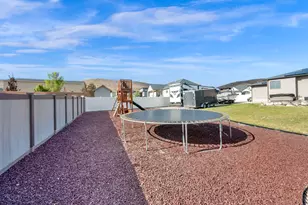 9853 N Elkhorn Rd, Eagle Mountain, UT 84005 - Photo 38