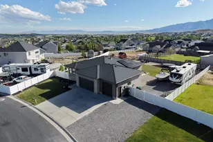 9853 N Elkhorn Rd, Eagle Mountain, UT 84005 - Photo 4