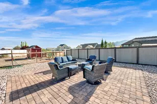 9853 N Elkhorn Rd, Eagle Mountain, UT 84005 - Photo 32
