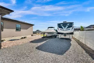 9853 N Elkhorn Rd, Eagle Mountain, UT 84005 - Photo 46