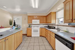 927 E 5650 S, Murray, UT 84121 - Photo 8