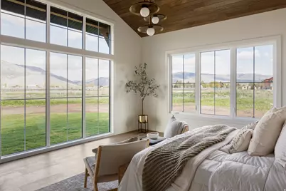 441 S 7900 E, Huntsville, UT 84317 - Photo 2
