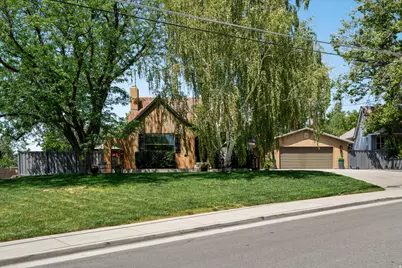 1809 E Gunderson Ln, Holladay, UT 84124 - Photo 2