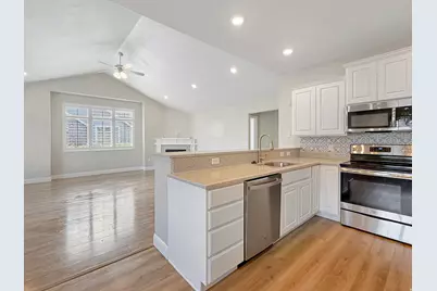 5452 W Copper Gulch Ln #D, Herriman, UT 84096 - Photo 8