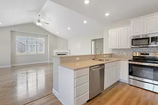 5452 W Copper Gulch Ln, Herriman, UT 84096 - Photo 8