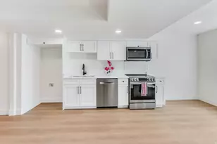 8453 S Windmill Dr, West Jordan, UT 84081 - Photo 26