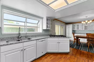 745 E 3 Fountains Cir, Salt Lake City, UT 84107 - Photo 4