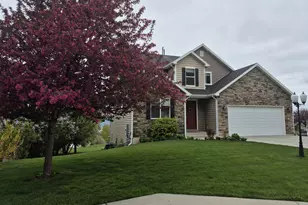 1075 Grandview Dr, Providence, UT 84332 - Photo 4