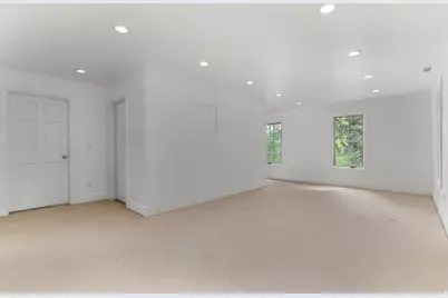 7536 N Pinebrook Rd, Park City, UT 84098 - Photo 14